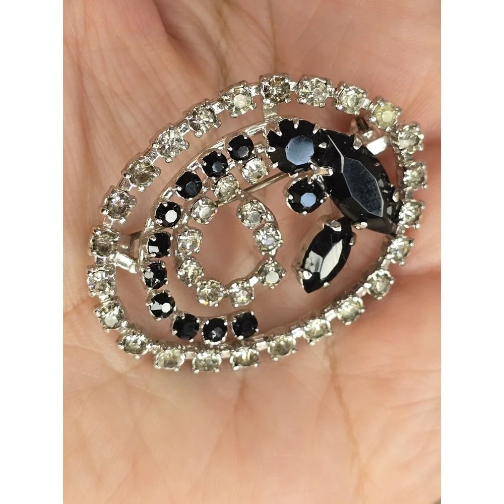 Vintage Black & Clear Rhinestone Swirl Brooch Silver Tone Mid Century Glam #462